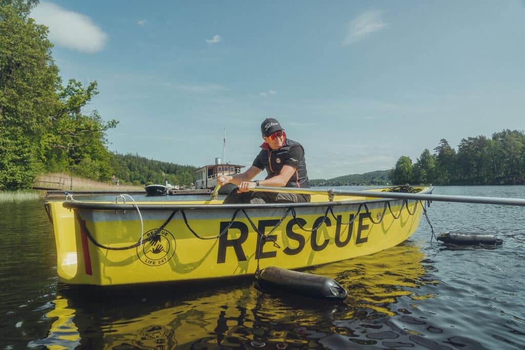 Livräddningsbåt med öppen akter rescue life 247